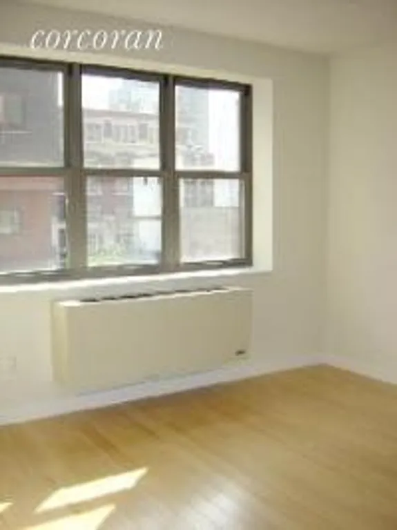 New York City Real Estate | View 516 West 47th Street, S6M | room 2 | View 3