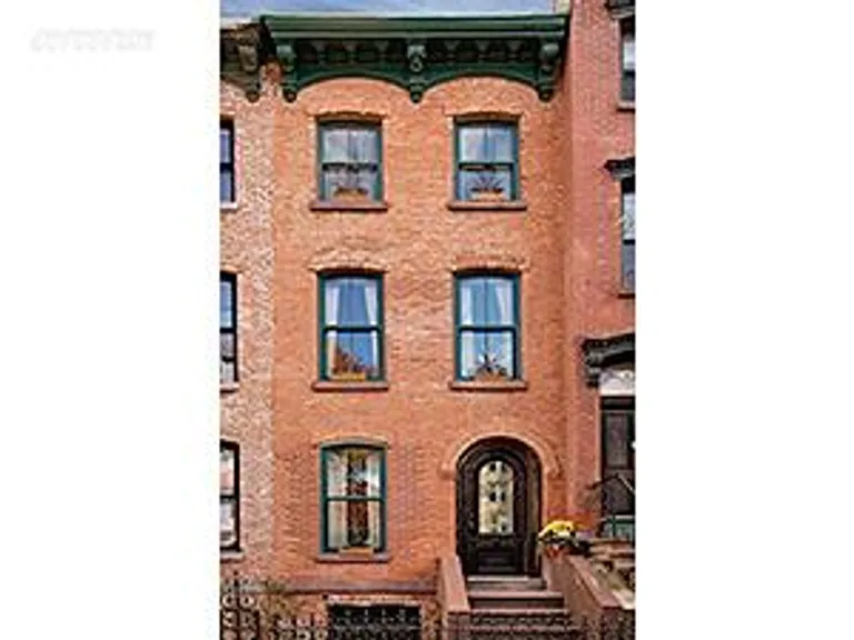 New York City Real Estate | View 439A Waverly Avenue | 4 Beds, 3.5 Baths | View 1