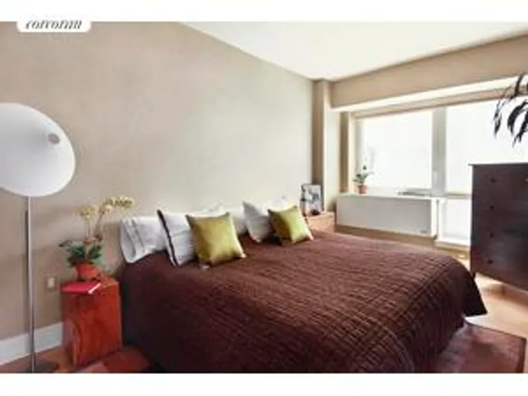 New York City Real Estate | View 440 Kent Avenue, 5A | room 2 | View 3