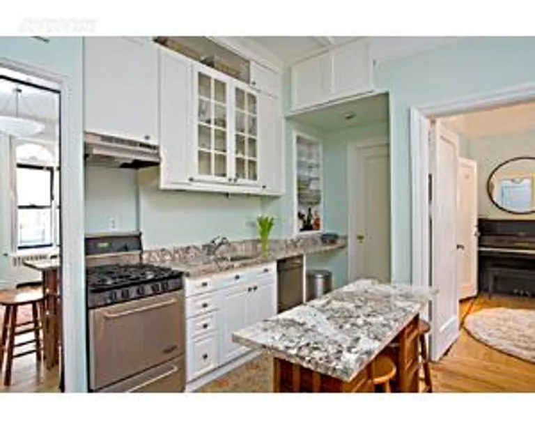 New York City Real Estate | View 311 East 88th Street, 1B | room 1 | View 2