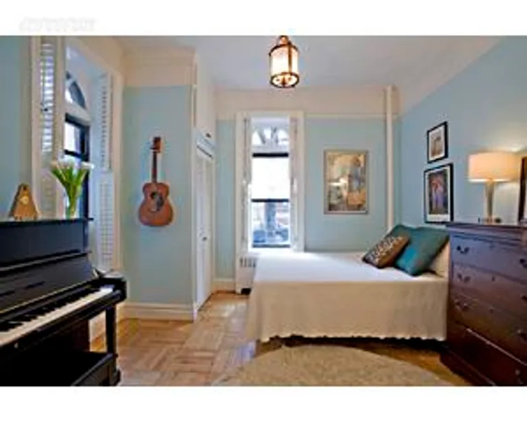 New York City Real Estate | View 311 East 88th Street, 1B | room 2 | View 3