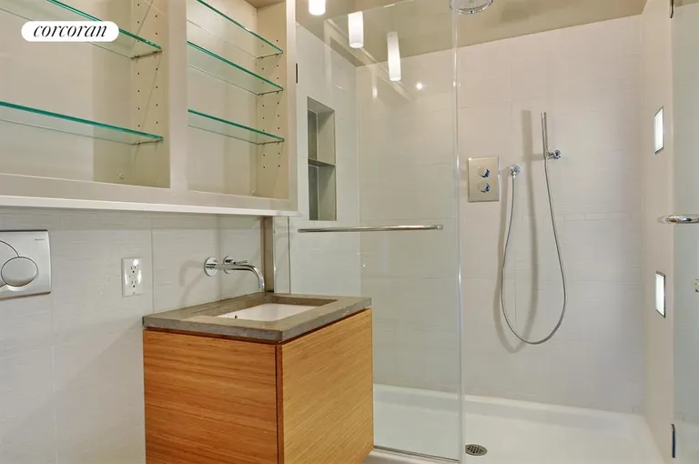 New York City Real Estate | View 116 3rd Place, 3 | Bathroom | View 4