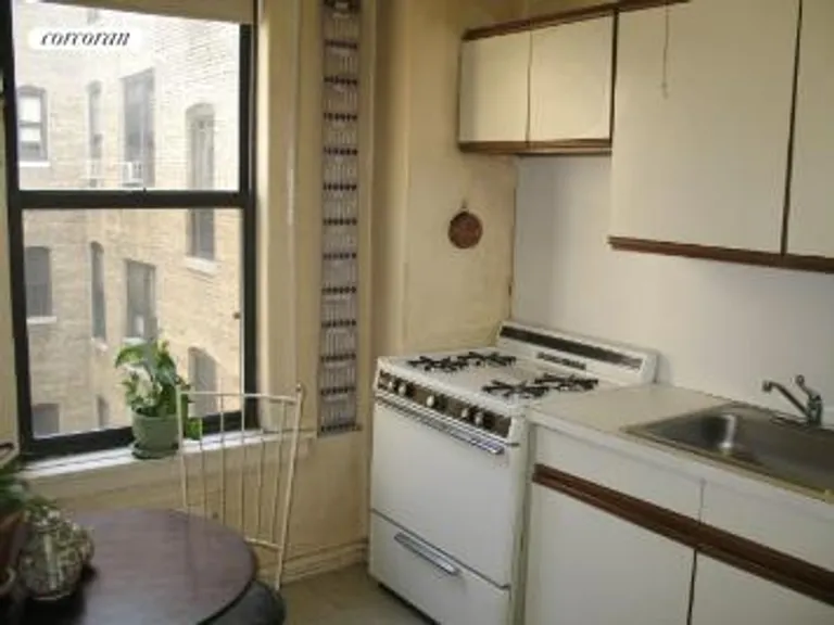 New York City Real Estate | View 870 West 181st Street, 54 | room 3 | View 4