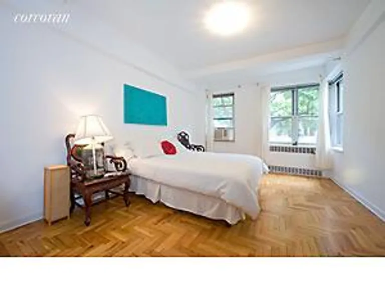 New York City Real Estate | View 320 West 76th Street, 2D | room 2 | View 3