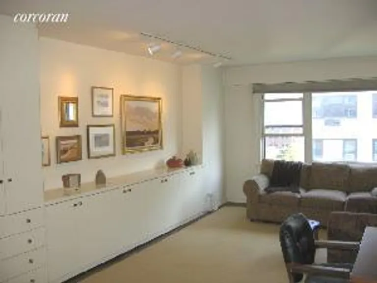 New York City Real Estate | View 333 East 66th Street, 11B | room 2 | View 3