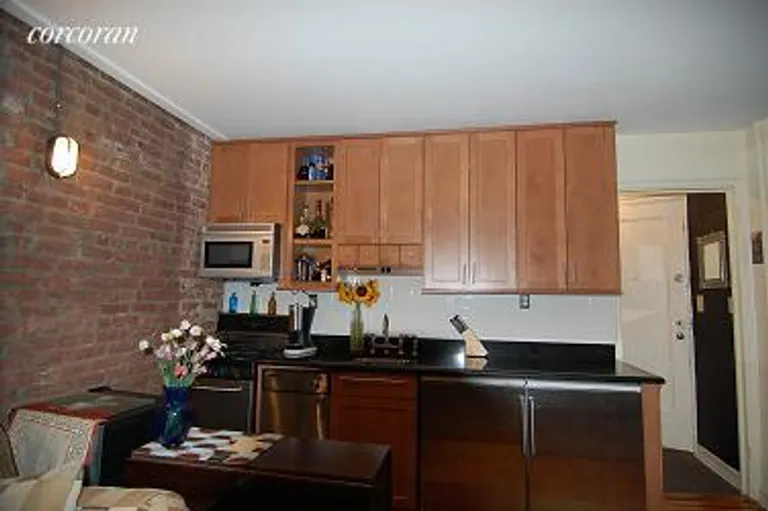 New York City Real Estate | View 300 8th Avenue, 1A | room 1 | View 2