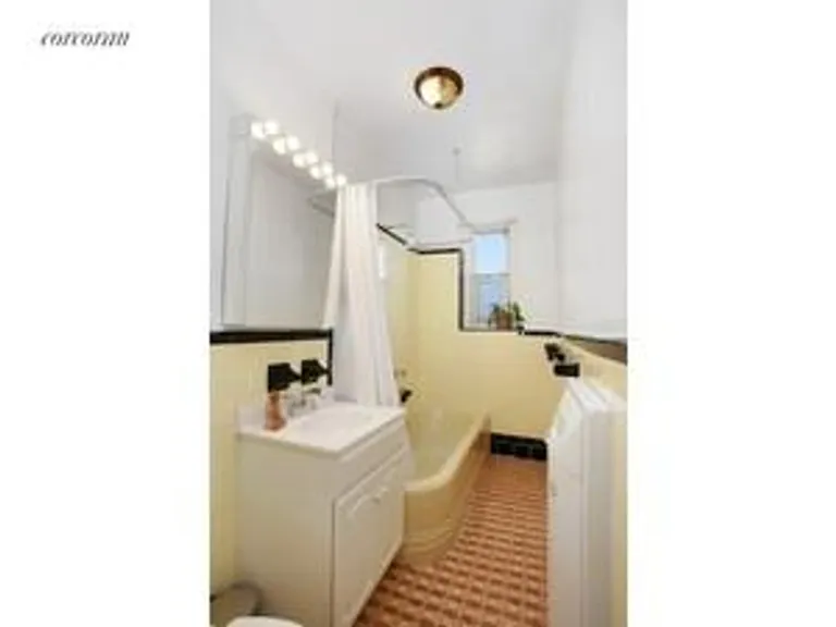 New York City Real Estate | View 140 8th Avenue, 6G | room 3 | View 4