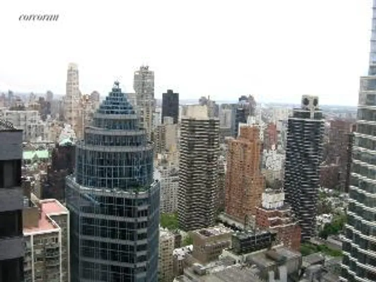 New York City Real Estate | View 117 East 57th Street, 48F | room 5 | View 6