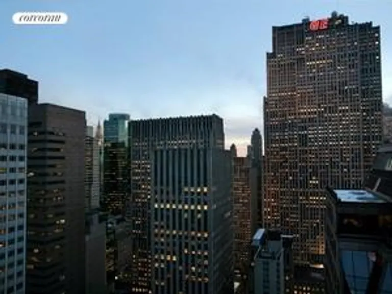New York City Real Estate | View 15 West 53rd Street, 39D | room 2 | View 3