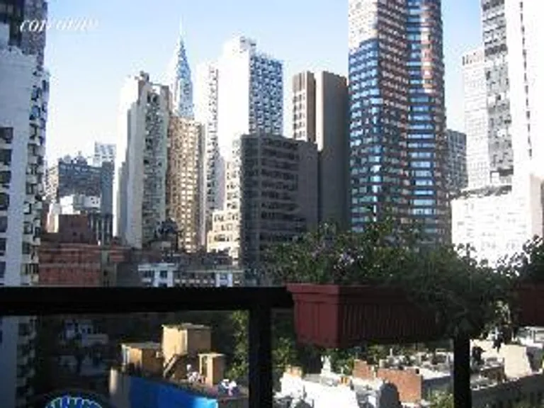 New York City Real Estate | View 255 East 49th Street, 11D | room 1 | View 2