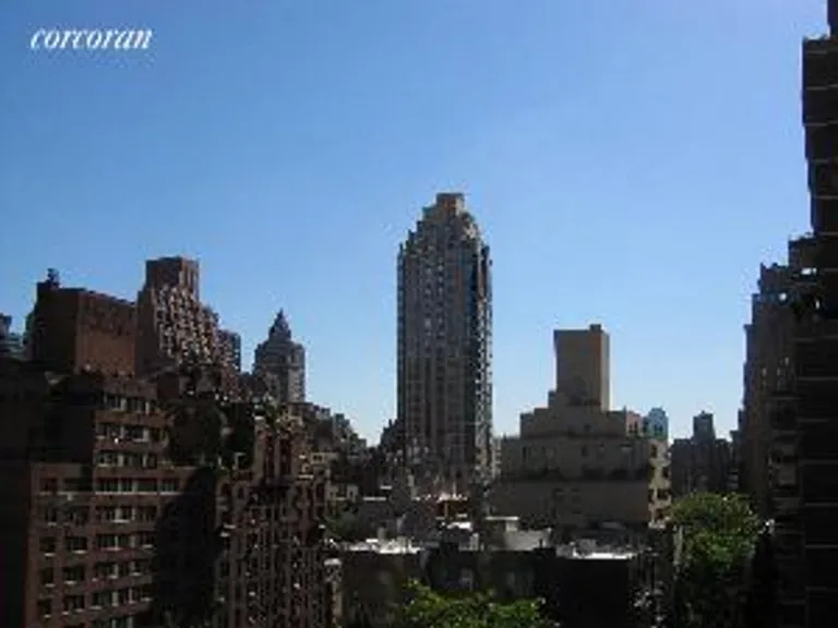 New York City Real Estate | View 255 East 49th Street, 11D | room 2 | View 3