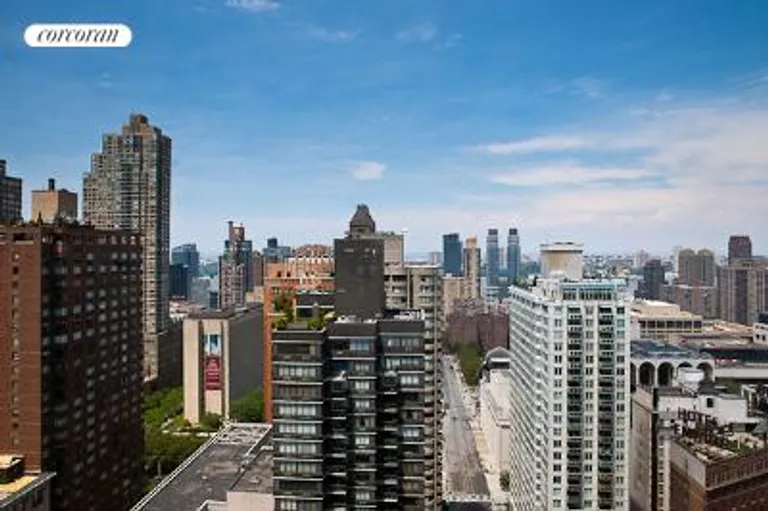 New York City Real Estate | View 15 Central Park West, 28D | room 3 | View 4