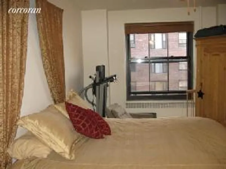 New York City Real Estate | View 355 Clinton Avenue, 11E | room 1 | View 2