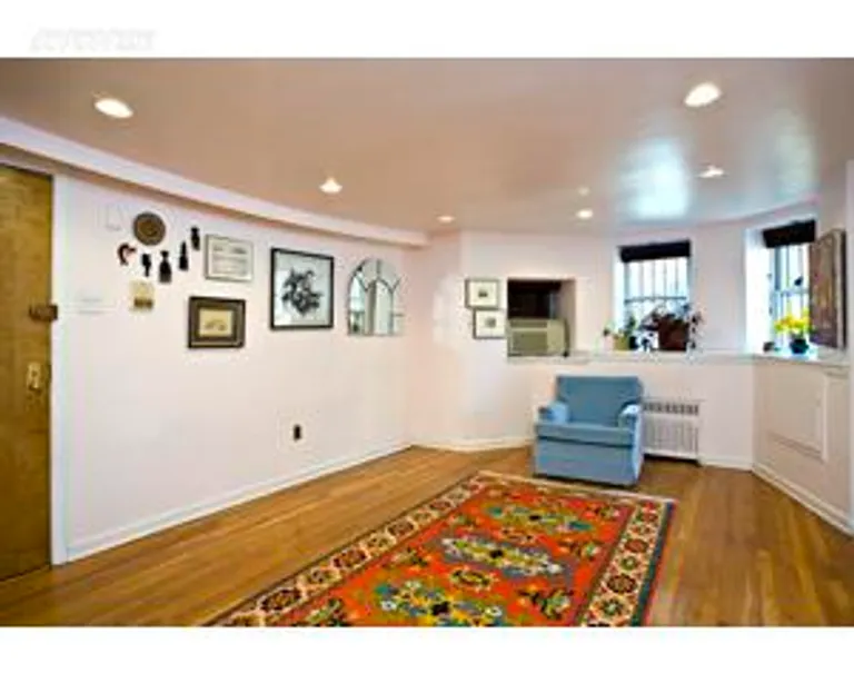New York City Real Estate | View 115 8th Avenue, 1 | room 2 | View 3