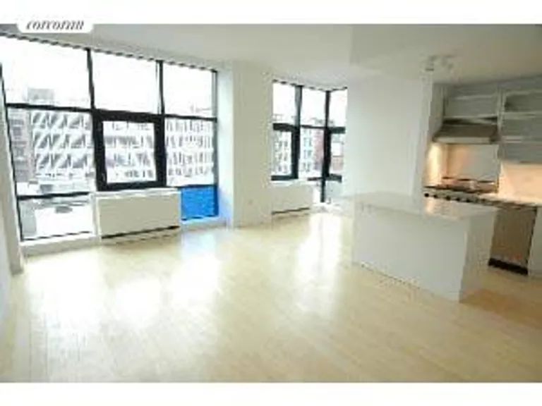 New York City Real Estate | View 105 Norfolk Street, 4A | Liv 1 | View 3