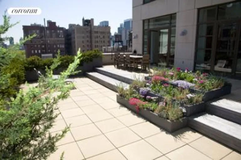 New York City Real Estate | View 43 West 64th Street, PH10-11B | room 3 | View 4