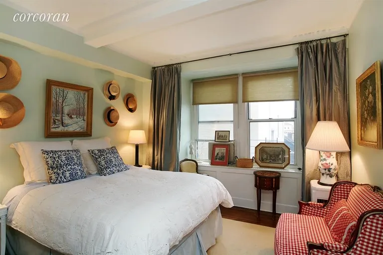 New York City Real Estate | View 1215 Fifth Avenue, 11D | Master Bedroom | View 2