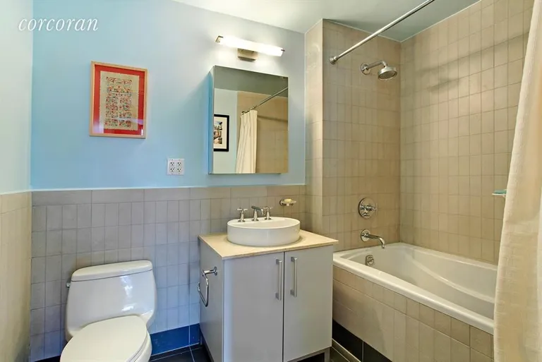 New York City Real Estate | View 199 State Street, 5C | 2nd Bathroom | View 6