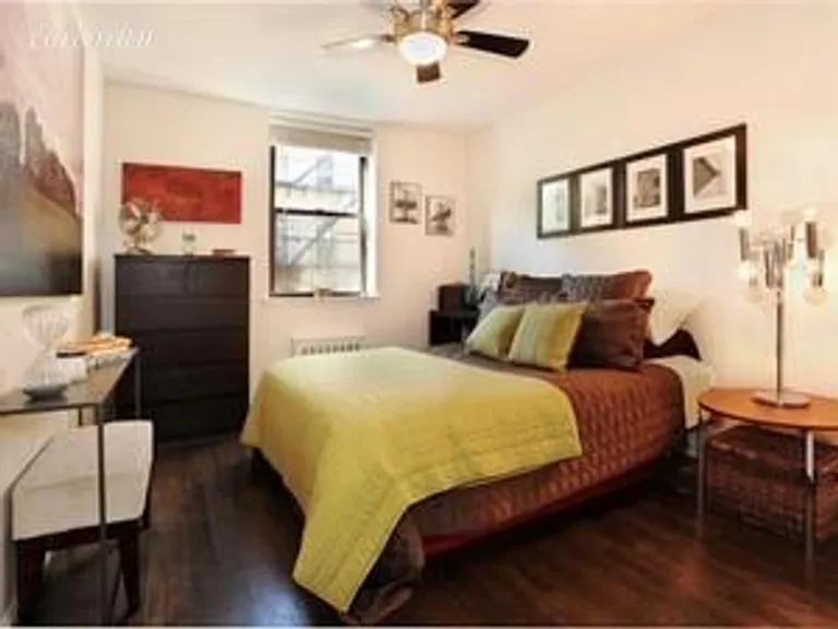 New York City Real Estate | View 250 West 15th Street, 2I | room 3 | View 4