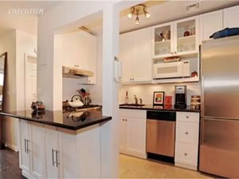New York City Real Estate | View 250 West 15th Street, 2I | room 2 | View 3