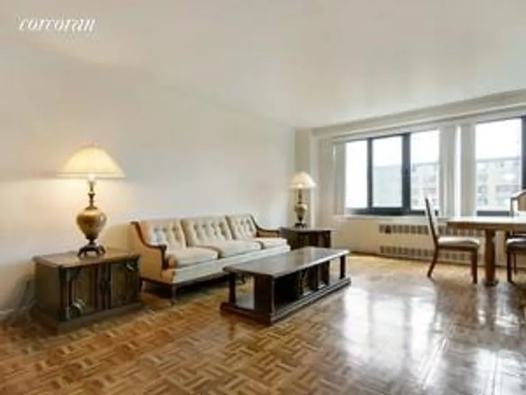 New York City Real Estate | View 185 Hall Street, 1418 | 1 Bed, 1 Bath | View 1