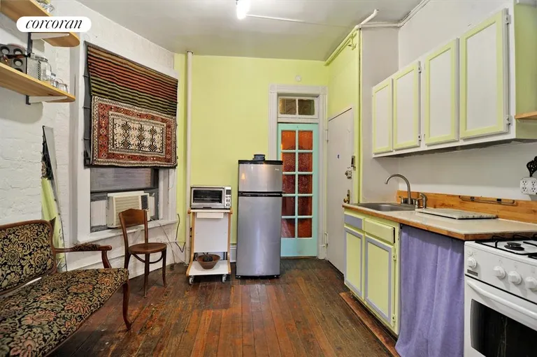 New York City Real Estate | View 71 Sullivan Street, 4C | Windowed eat-in kitchen | View 3