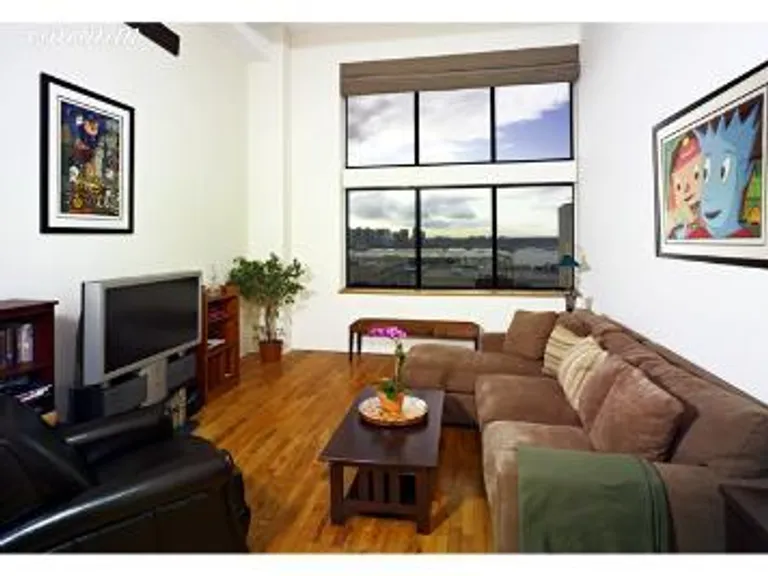 New York City Real Estate | View 421 Hudson Street, 715 | 1 Bed, 1 Bath | View 1