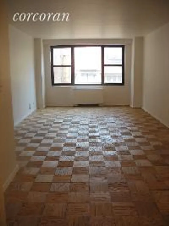 New York City Real Estate | View 7 East 14th Street, 927 | 1 Bed, 1 Bath | View 1
