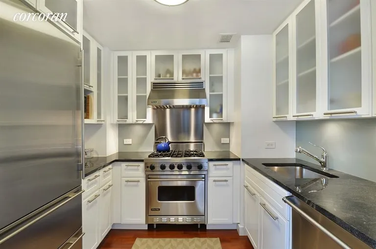New York City Real Estate | View 45 Park Avenue, 606 | Kitchen | View 2