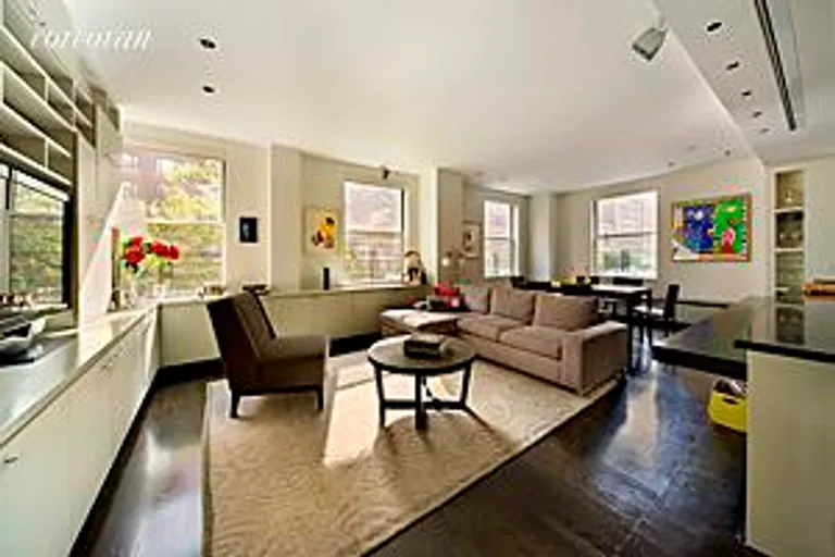 New York City Real Estate | View 1040 Park Avenue, 2D | 2 Beds, 2 Baths | View 1