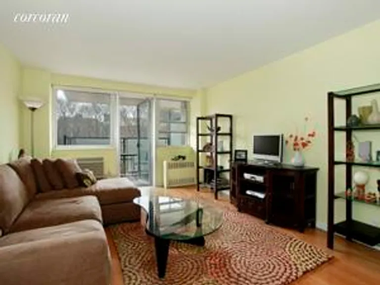 New York City Real Estate | View 75 Henry Street, 2G | room 1 | View 2