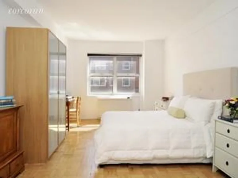 New York City Real Estate | View 35 East 85th Street, 15DN | room 3 | View 4