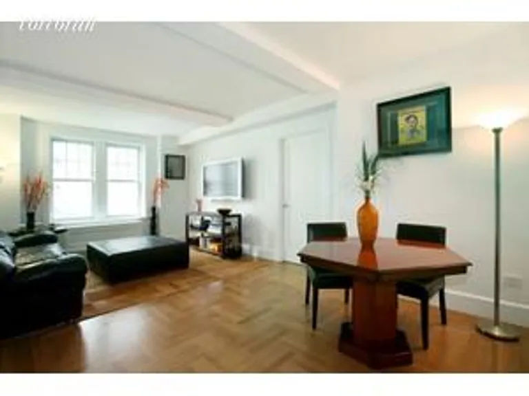New York City Real Estate | View 27 West 72nd Street, 1115 | room 1 | View 2