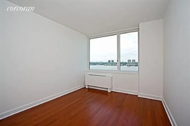 New York City Real Estate | View 100 Riverside Boulevard, 15E | room 2 | View 3