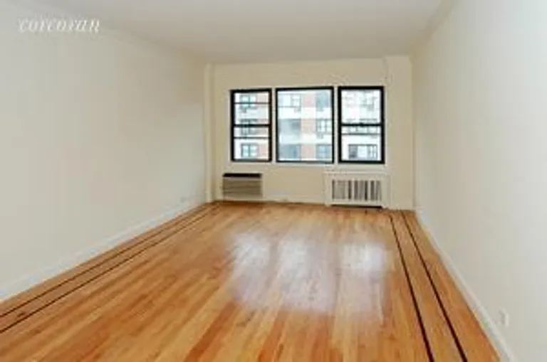New York City Real Estate | View 333 East 34th Street, 15G | 1 Bed, 1 Bath | View 1
