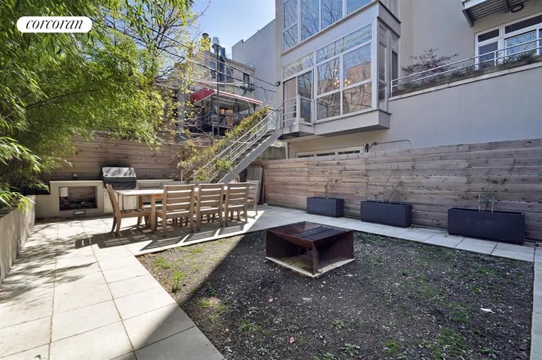 New York City Real Estate | View 117 South 3rd Street, 2B | Side Yard | View 4