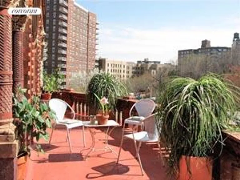 New York City Real Estate | View 25 8th Avenue, 4-5 | 3 Beds, 3 Baths | View 1