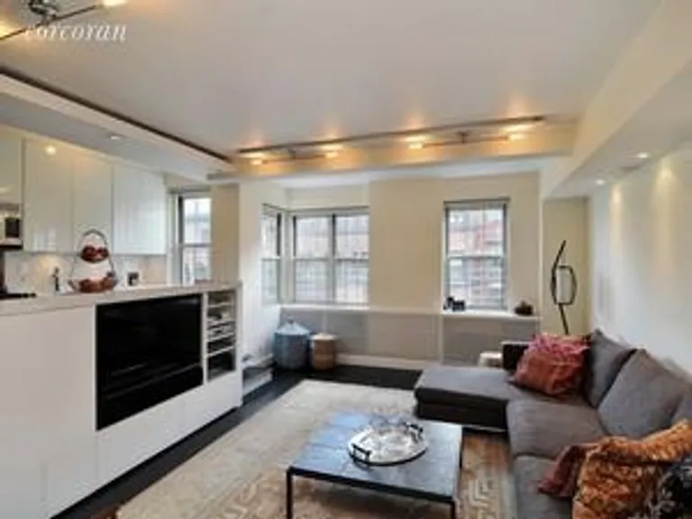 New York City Real Estate | View 320 West 76th Street, 5EF | 3 Beds, 3 Baths | View 1