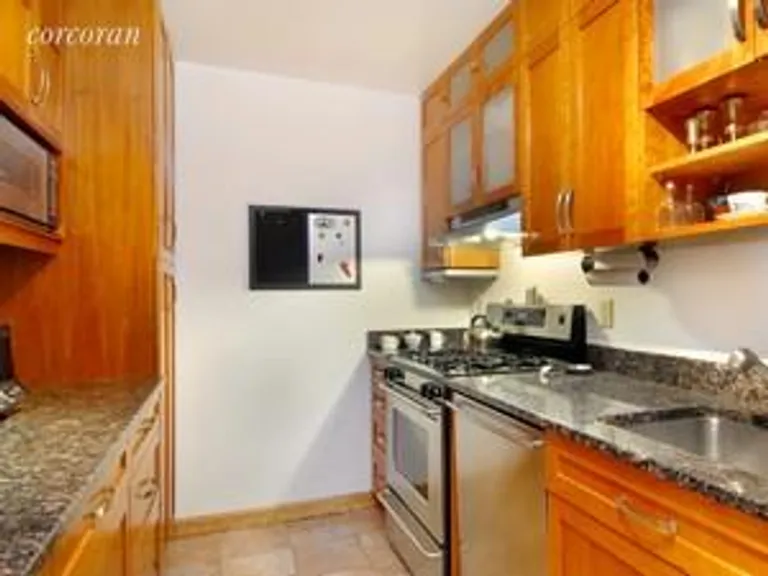 New York City Real Estate | View 426 13th Street, 1C | room 2 | View 3