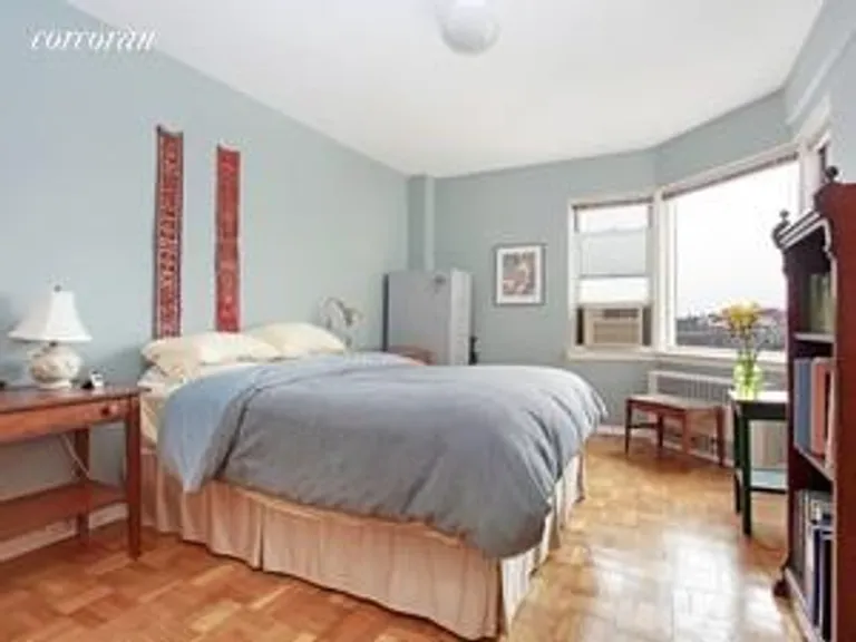 New York City Real Estate | View 34 Plaza Street East, 910 | 1 Bed, 1 Bath | View 1