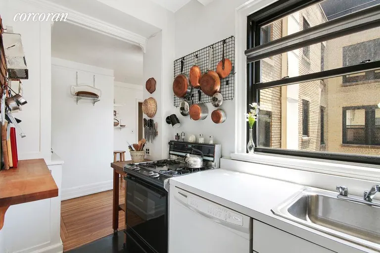 New York City Real Estate | View 33 Fifth Avenue, 14B | 4 | View 4