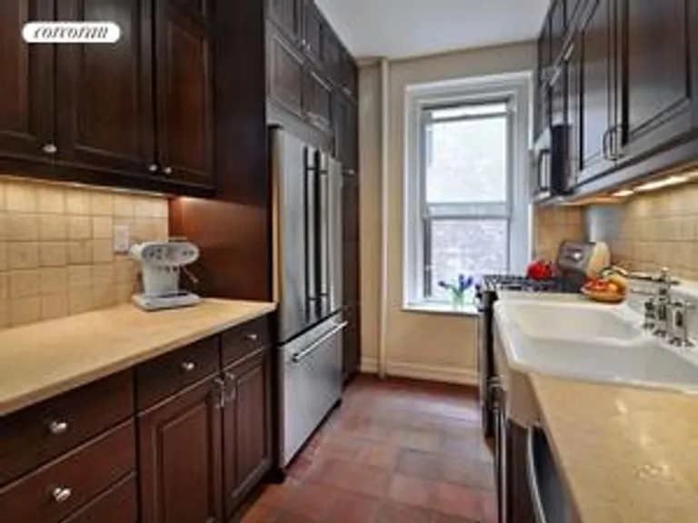 New York City Real Estate | View 62 Pierrepont Street, 7C | Living Room | View 2