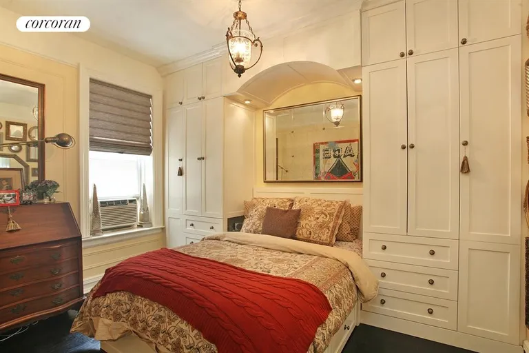 New York City Real Estate | View 62 Pierrepont Street, 7C | Bedroom with custom built-ins | View 3