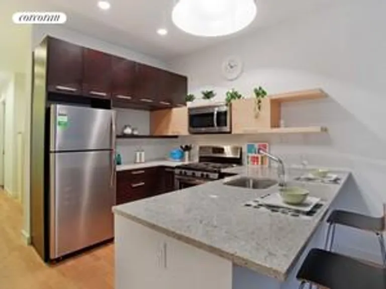 New York City Real Estate | View 319 Greene Avenue, 2B | room 1 | View 2