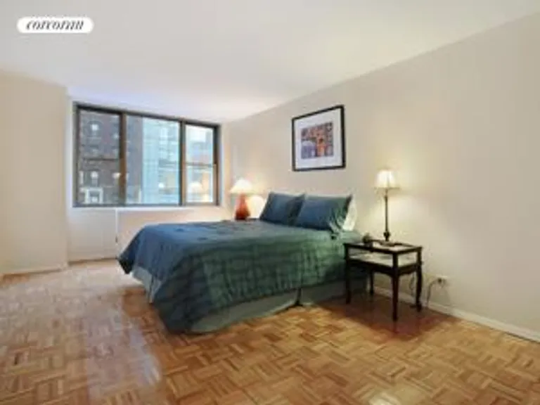 New York City Real Estate | View 301 East 79th Street, 3P | Large Bedroom | View 2
