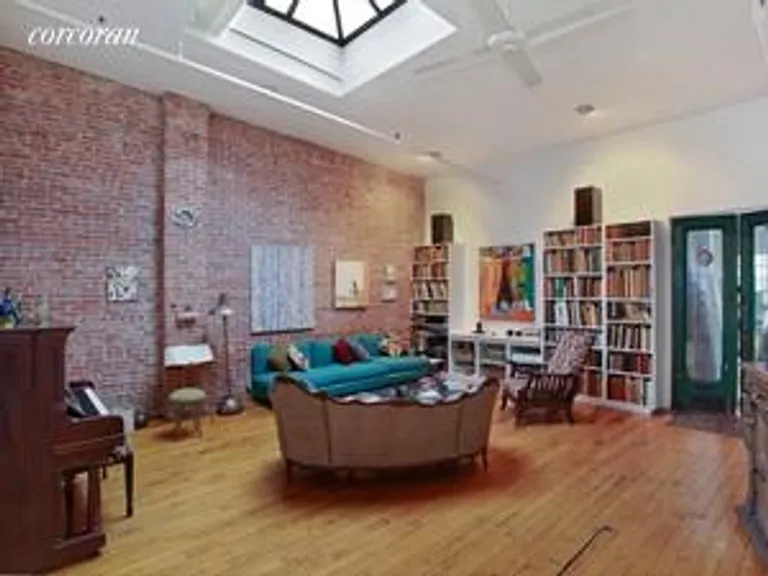 New York City Real Estate | View 54 White Street, 5 FL | 4 Beds, 2 Baths | View 1