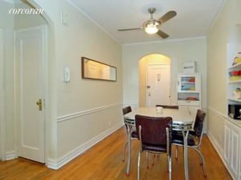 New York City Real Estate | View 385 East 18th Street, 6B | Oversized entry with space for dining | View 2