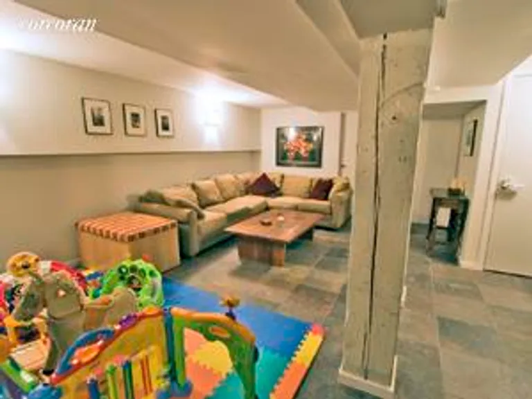 New York City Real Estate | View 692 Greenwich Street, 1 | room 4 | View 5