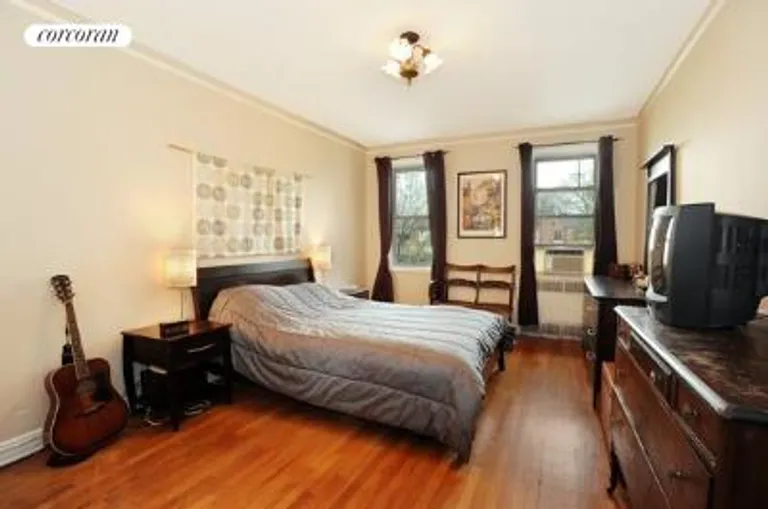 New York City Real Estate | View 140 East 2nd Street, 2J | room 1 | View 2