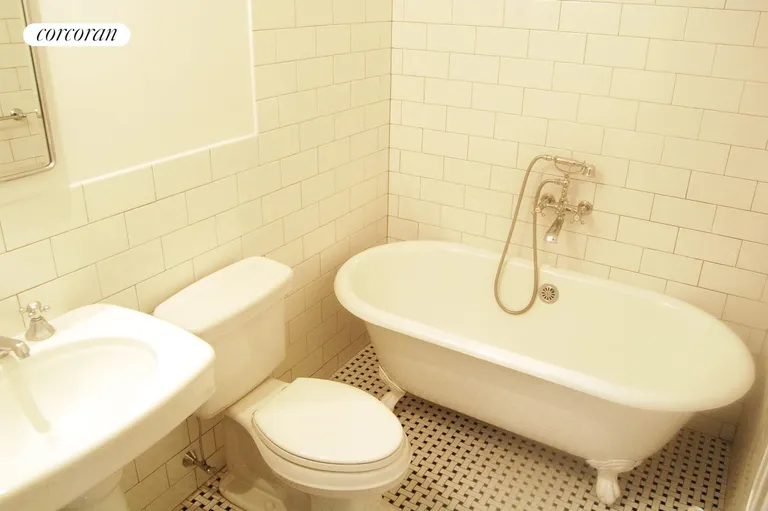 New York City Real Estate | View 478 Waverly Avenue, 2 | Second full 2nd floor bathroom | View 7